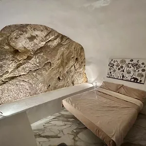  Apartment Cave House
